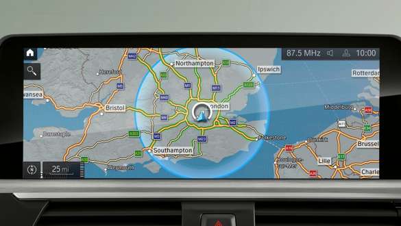 Plug-in Hybride BMW 5 Serie Sedan G30 navigatiesysteem Plug-in Hybride BMW 5 Serie Sedan G30 navigatiesysteem close-up