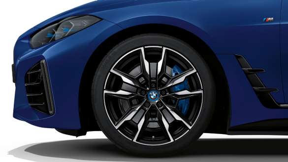 19 inch lichtmetalen wielen 861 M BMW i4 M50 G26 19 inch lichtmetalen M wielen 861 M BMW i4 M50 G26 BMW Individual Frozen Portimao Blau metallic