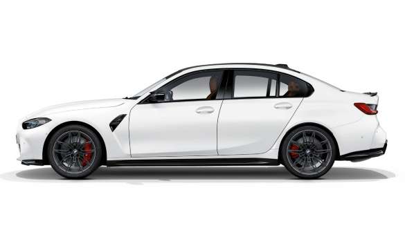 Design van de zijkant BMW M3 Competition Sedan Frozen Brilliant White metallic G80 BMW M3 Competition Sedan G80 Frozen Brilliant White metallic design van de zijkant zijaanzicht
