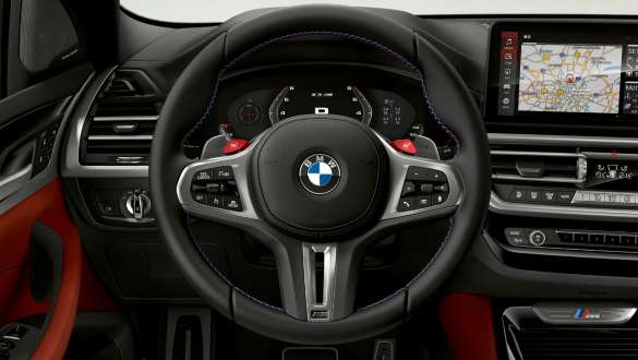 Met leder bekleed M Sportstuurwiel BMW X3 M F97 LCI facelift BMW X3 M F97 LCI facelift met leder bekleed M Sportstuurwiel cockpit
