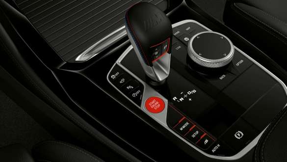 M transmissiehendel BMW X4 M Competition F98 LCI facelift BMW X4 M Competition F98 LCI facelift interieurlijsten M transmissiehendel interieur