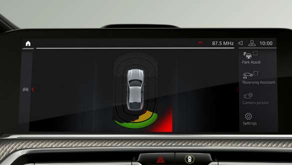 BMW X6 M Modellen F96 SUV Parking Assistant Plus BMW X6 M Modellen F96 SUV interieur Parking Assistant Plus
