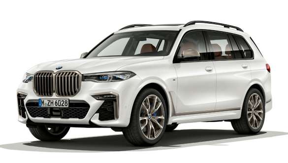 BMW X7 M model met M Aerodynamicapakket G07 BMW X7 M model met M Aerodynamicapakket G07 driekwart zijaanzicht