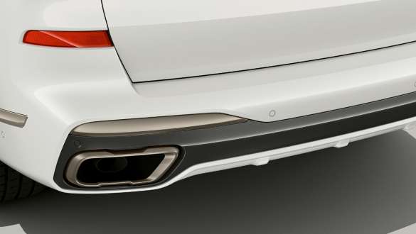 BMW X7 M model met M Sportuitlaatsysteem G07 BMW X7 M model met M Sportuitlaatsysteem G07 close-up achterzijde