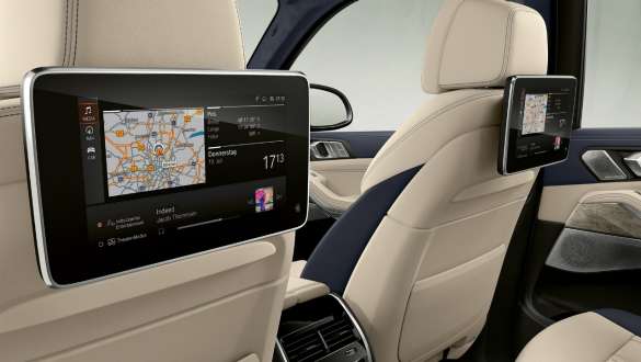 BMW X7 M model met Entertainment System Professional achterin G07 BMW X7 M model met Entertainment System Professional achterin G07