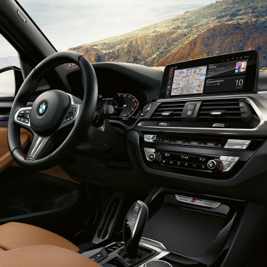 BMW X3 M40i, stuurwiel en dashboard BMW X3 M40i, stuurwiel en dashboard