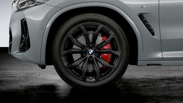 BMW X4 G02 BMW lichtmetalen wielen BMW X4 G02 20 inch lichtmetalen wielen in Y-spaak styling 695 Jet Black mat, zomerwielset