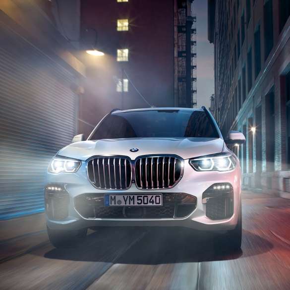 BMW X5 vooraanzicht BMW X5 G05 2018 Mineralweiß metallic vooraanzicht