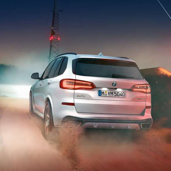 BMW X5 xDrive40i achteraanzicht BMW X5 xDrive40i G05 2018 Mineralweiß metallic achteraanzicht
