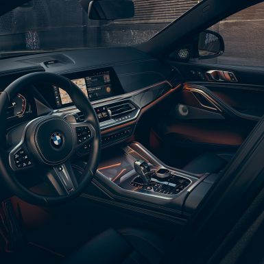 Cockpit met 12,3 inch displays BMW X6 cockpit met 12,3 inch displays