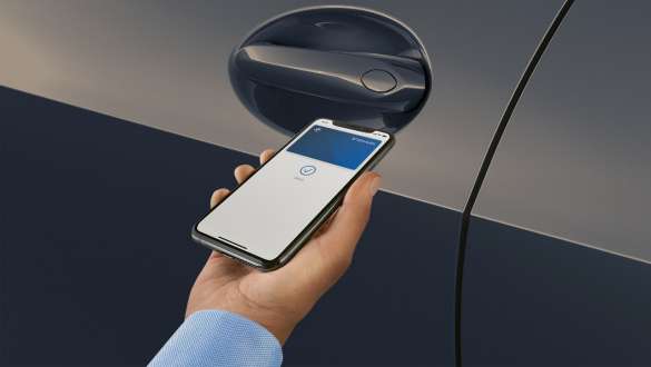 Comfort Access met smartphone bij portiergreep BMW X7 G07 LCI Comfort Access met smartphone bij portiergreep BMW X7 G07 LCI