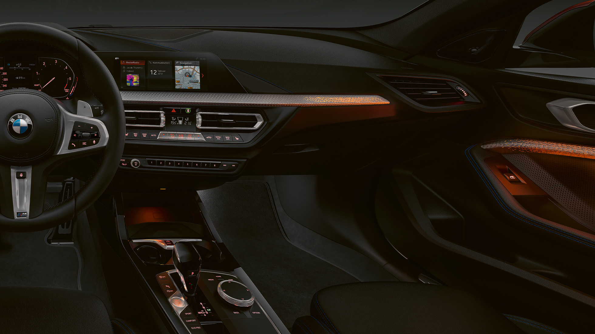 Interieurafwerking ‘Illuminated Boston’. BMW 1 Serie model M Sport, interieurafwerking ‘Illuminated Boston’.