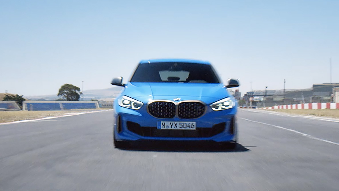 Grip en stabiliteit. BMW 1 Serie met veel grip en hoge stabiliteit.