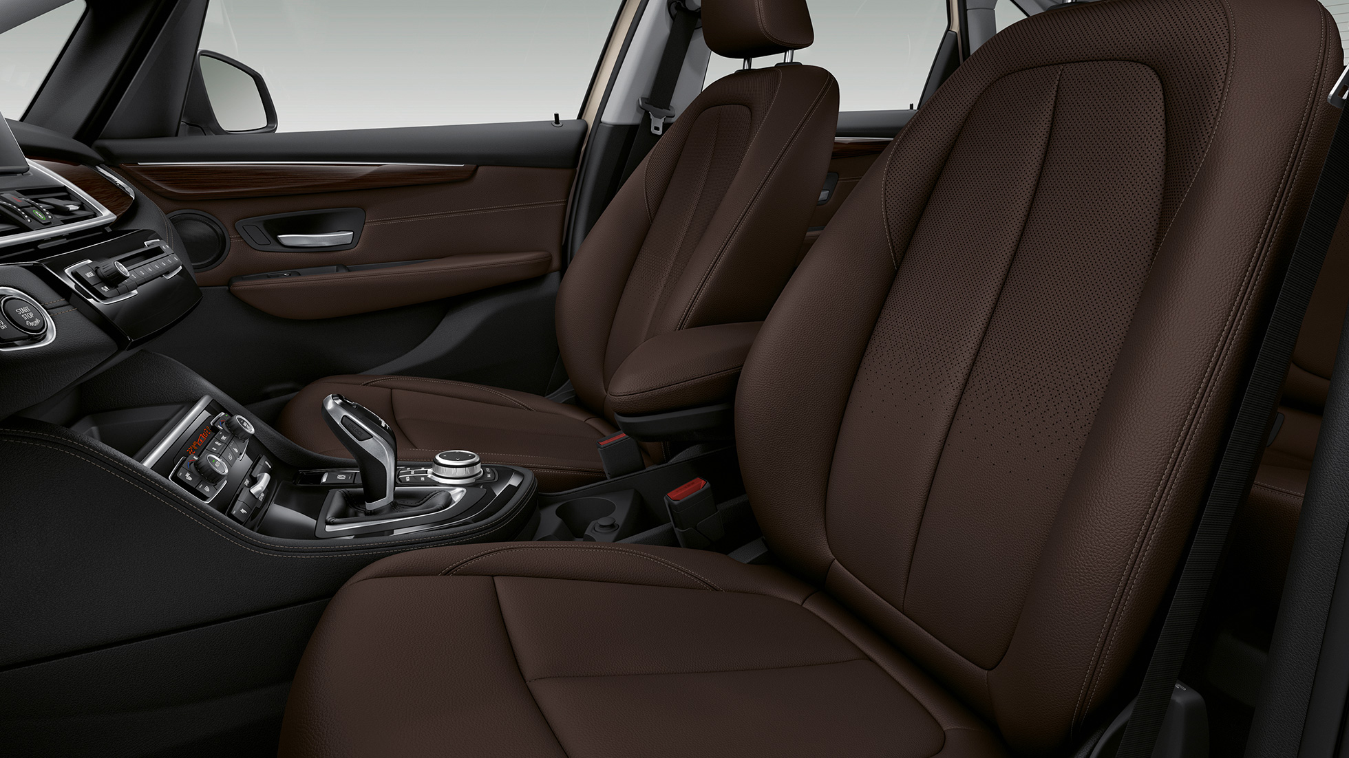 Sportstoelen BMW 2 Serie Active Tourer Model Luxury Line Sportstoelen BMW 2 Serie Active Tourer Model Luxury Line 225i xDrive F45 interieur