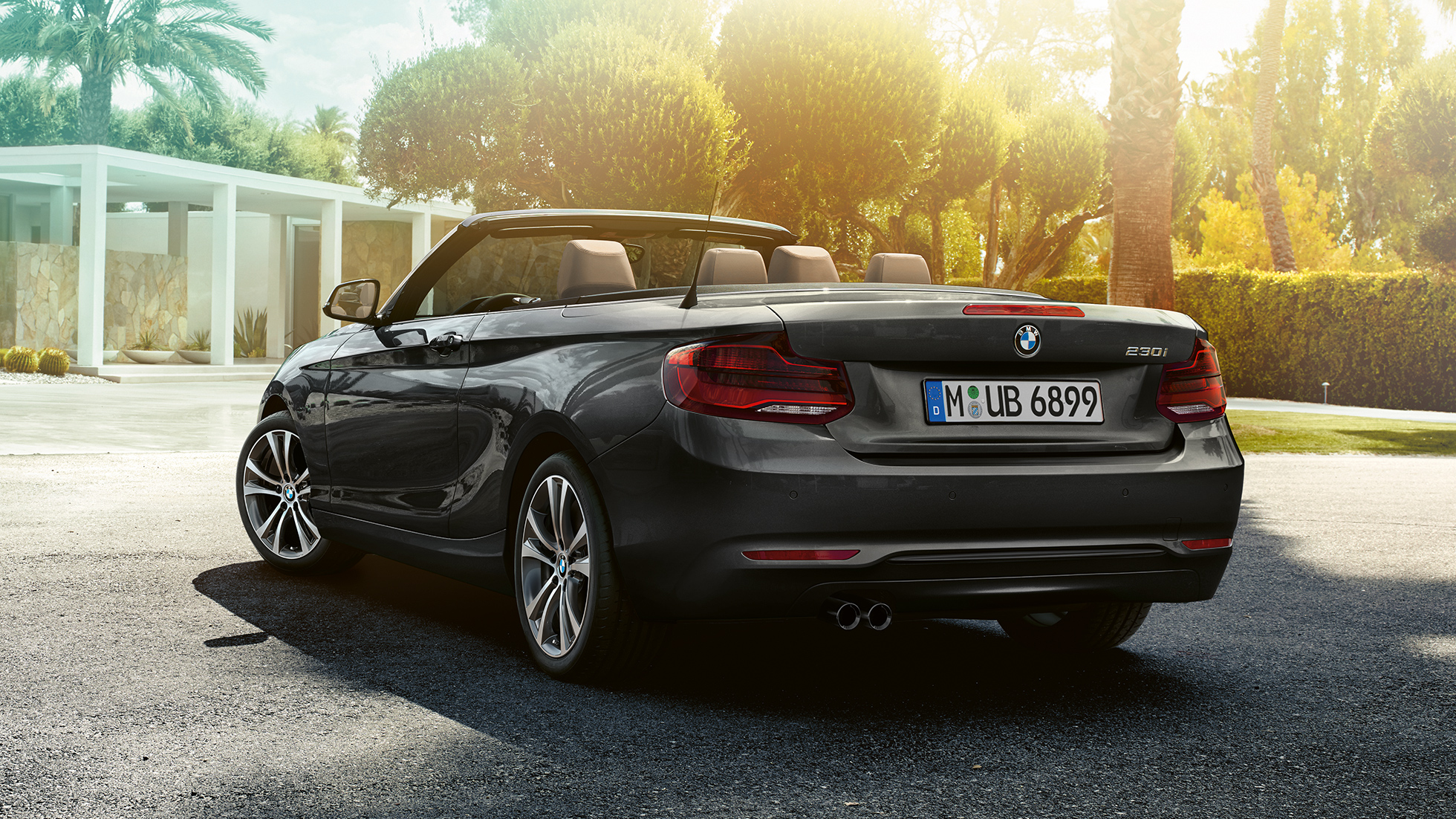 BMW 2 Serie Cabrio, driekwart achteraanzicht BMW 2 Serie Cabrio, driekwart achteraanzicht