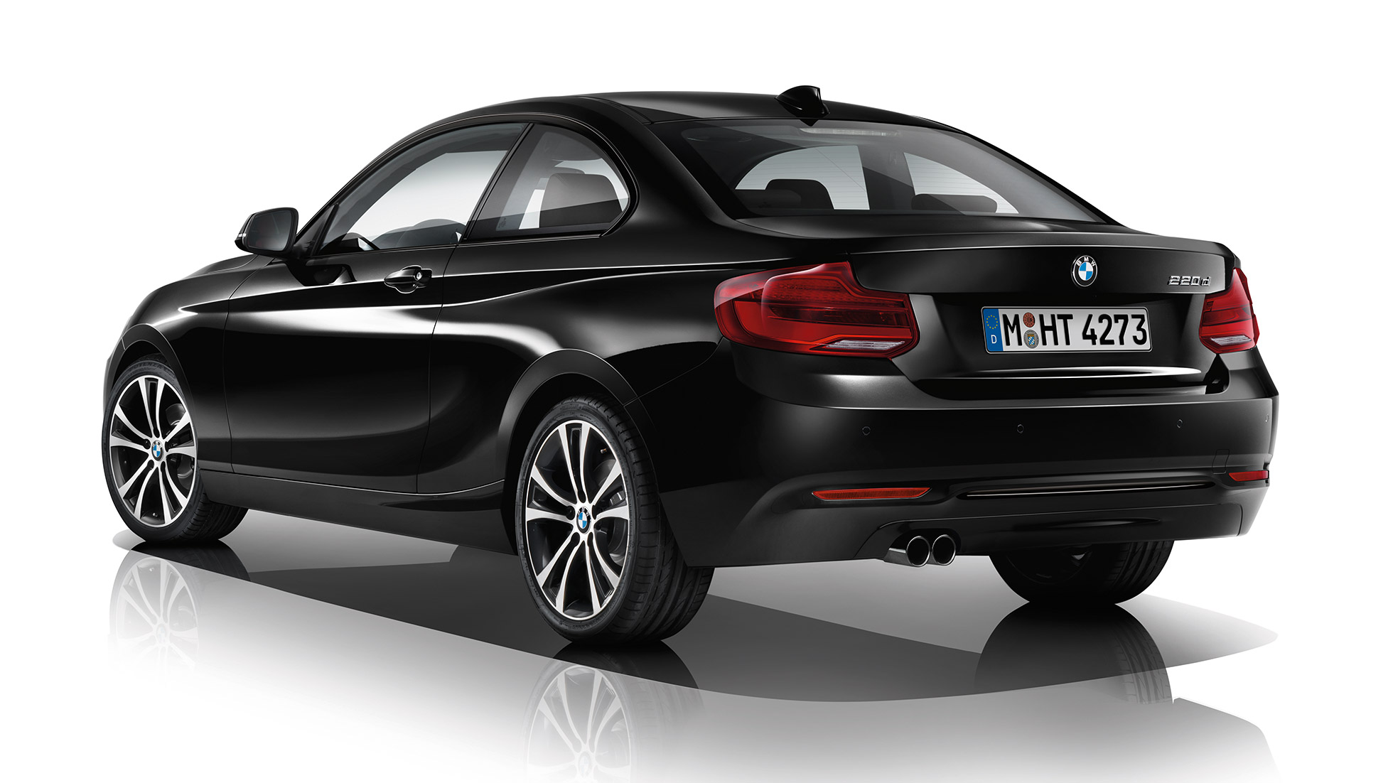 BMW 2 Serie Coupé, Model Sport Line driekwart achteraanzicht BMW 2 Serie Coupé, Model Sport Line driekwart achteraanzicht