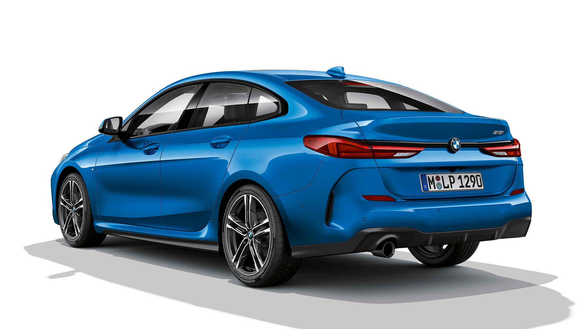 BMW Individual hoogglans Shadow Line BMW 2 Serie Gran Coupé Model M Sport BMW Individual hoogglans Shadow Line BMW 2 Serie Gran Coupé Model M Sport Misano Blau metallic F44 driekwart zijaanzicht