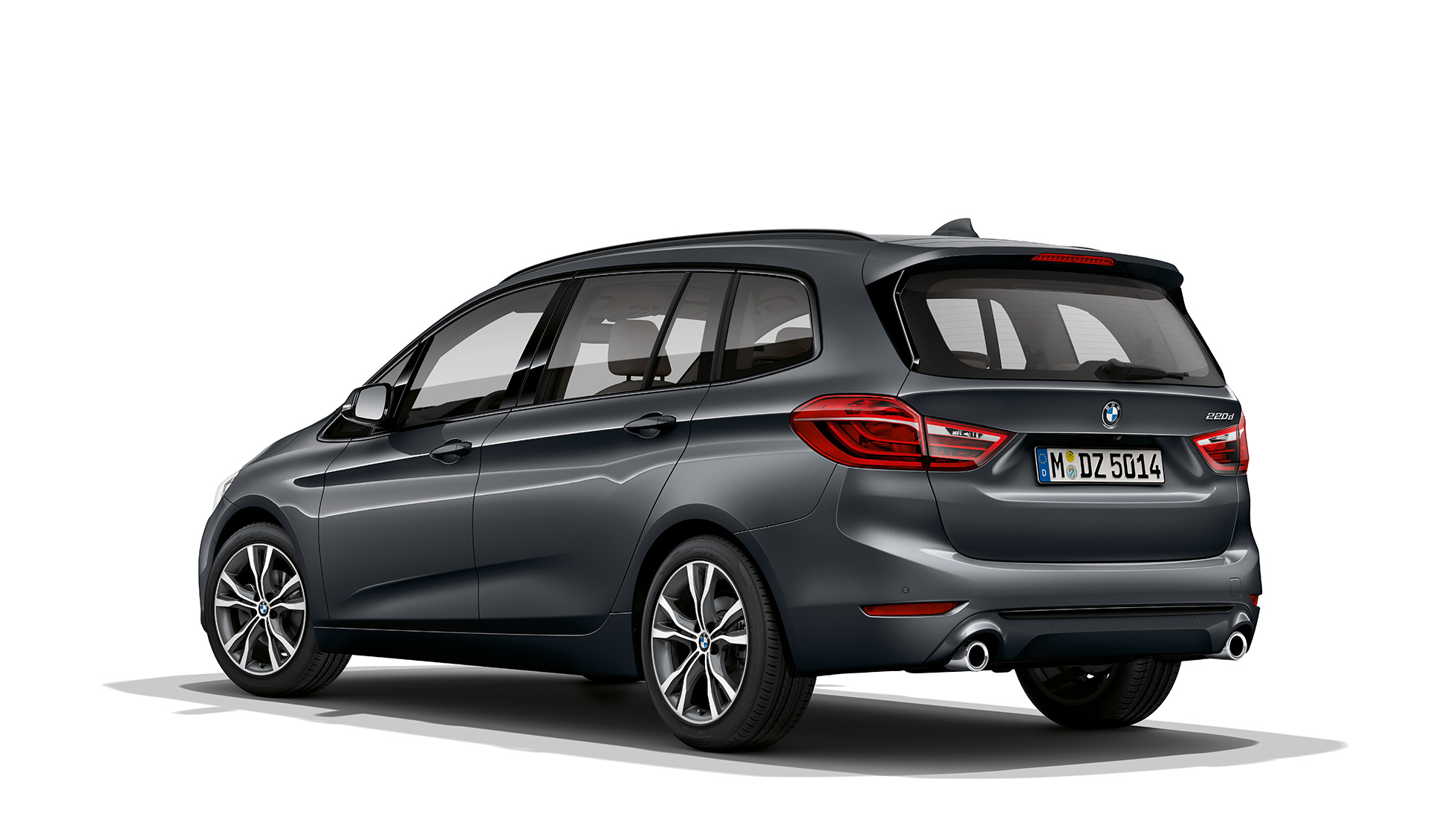 Driekwart achteraanzicht BMW 2 Serie Gran Tourer Model Sport Line BMW 2 Serie Gran Tourer 220d Model Sport Line F46 Facelift 2018 Mineralgrau metallic driekwart achteraanzicht