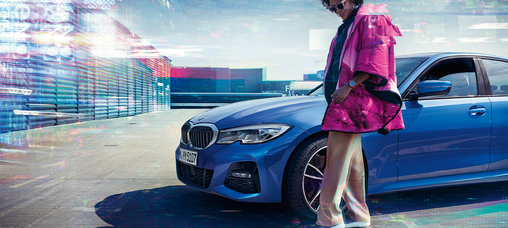 BMW 3 Serie Sedan BMW 330i Sedan G20 driekwart vooraanzicht BMW 3 Serie Sedan BMW 330i Sedan G20 Portimaoblau metallic driekwart vooraanzicht