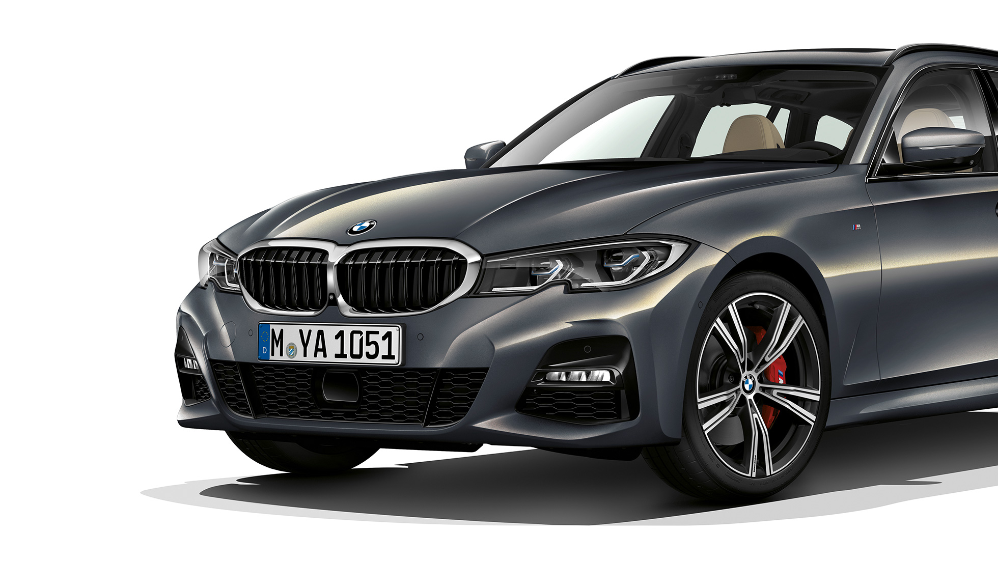 Model M Sport driekwart vooraanzicht BMW 3 Serie Touring, Model M Sport driekwart vooraanzicht
