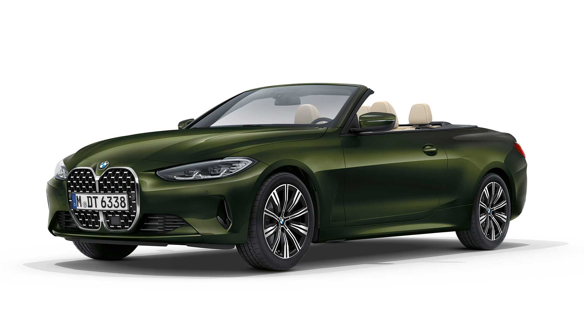 BMW 4 Serie Cabrio Standaarduitrusting G23 driekwart vooraanzicht BMW 4 Serie Cabrio G23 220d standaarduitvoering Bluestone metallic driekwart vooraanzicht