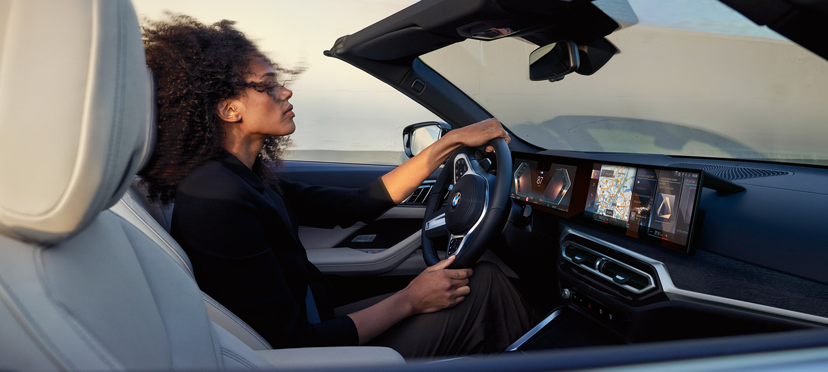 Digitale diensten en bestuurdersassistentiesystemen BMW 4 Serie Cabrio G23 BMW 4 Serie Cabrio G23 interieur bestuurdersassistentiesystemen digitale diensten