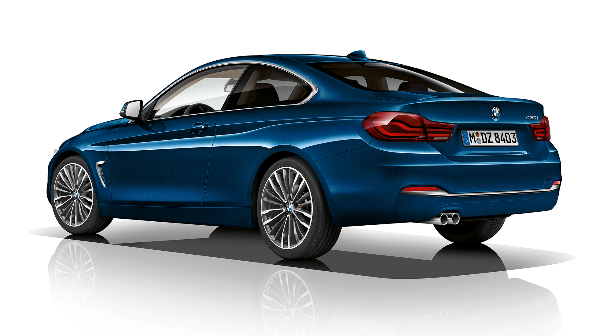 BMW 4 Serie Coupé, Model Luxury Line driekwart achteraanzicht BMW 4 Serie Coupé, Model Luxury Line driekwart achteraanzicht