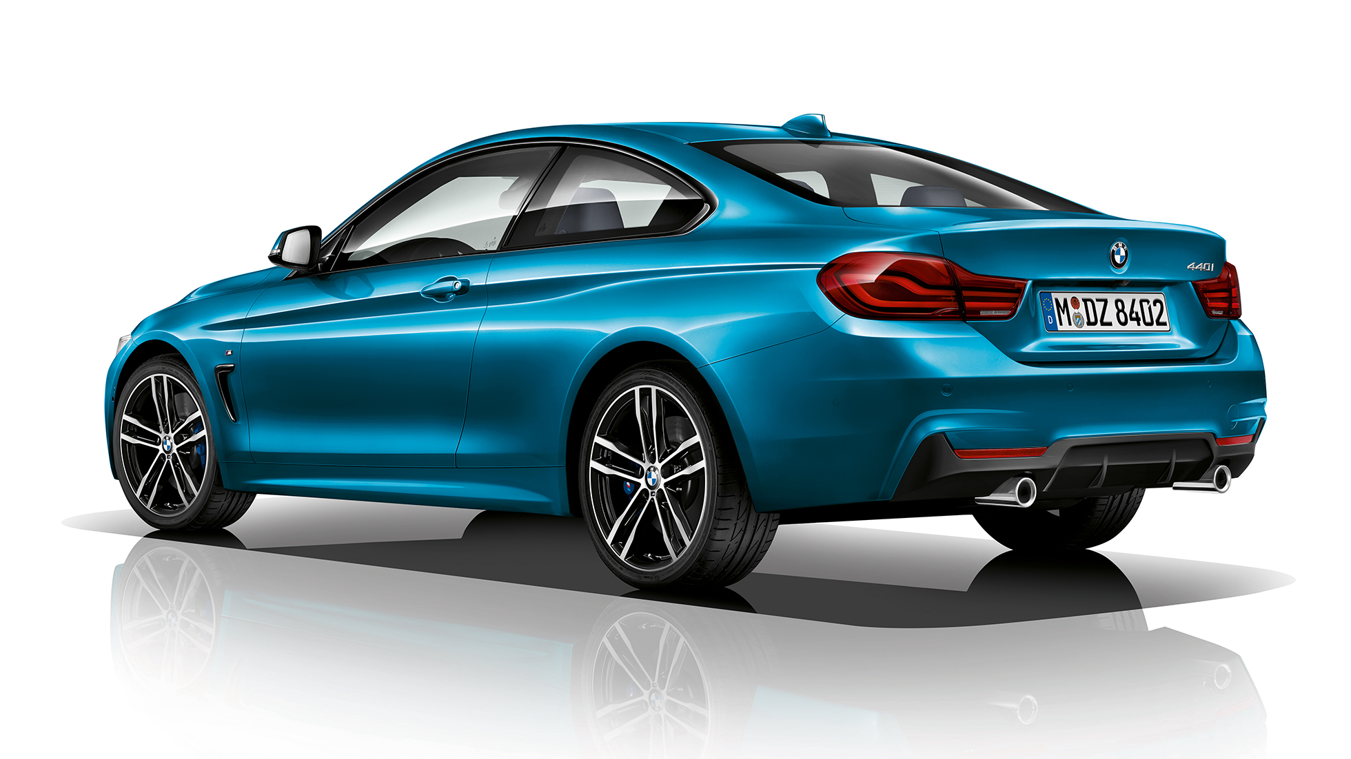 BMW 4 Serie Coupé, Model M Sport driekwart achteraanzicht BMW 4 Serie Coupé, Model M Sport driekwart achteraanzicht