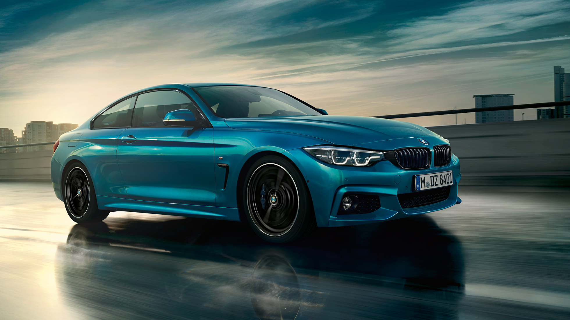 BMW 4 Serie Coupé, zijaanzicht BMW 4 Serie Coupé, zijaanzicht