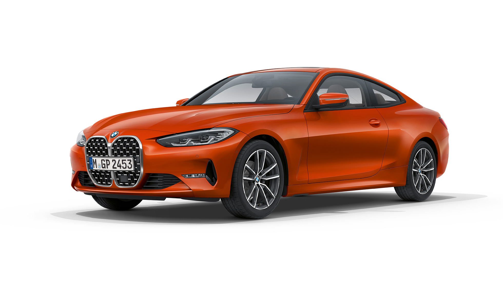 Driekwart vooraanzicht BMW 4 Serie Coupé G22 BMW 4 Serie Coupé G22 Sunset Orange metallic driekwart vooraanzicht