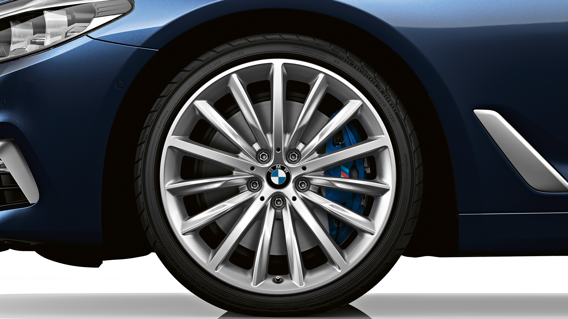 Luxury Line wielen BMW 5 Serie Sedan Luxury Line BMW 5 Serie Sedan 540d Sedan G30 Imperialblau Brillanteffekt metallic wielen