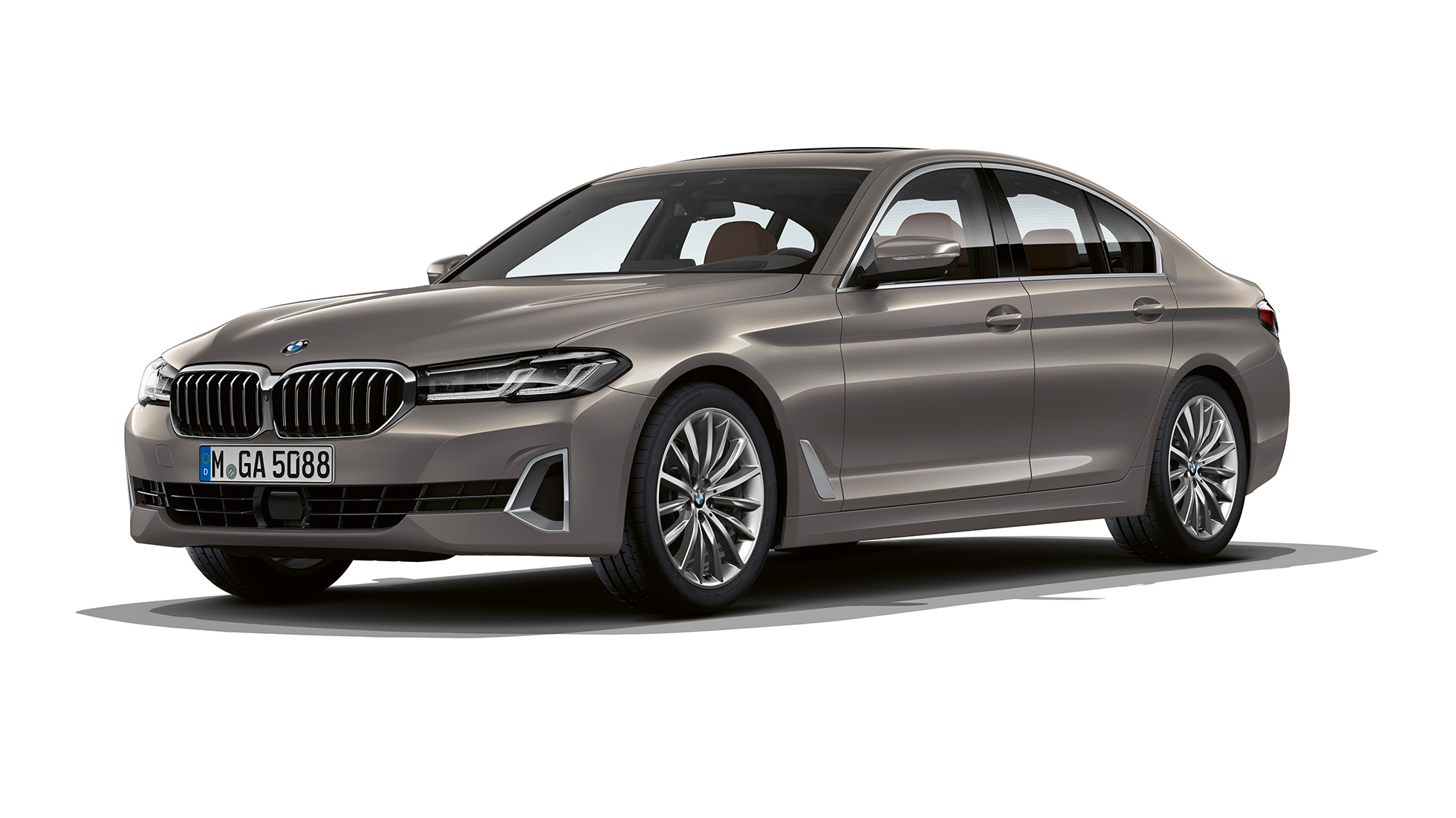 BMW 5 Serie Sedan G30 Luxury Line voorzijde BMW 5 Serie Sedan 520d xDrive G30 Luxury Line Berninagrau driekwart vooraanzicht