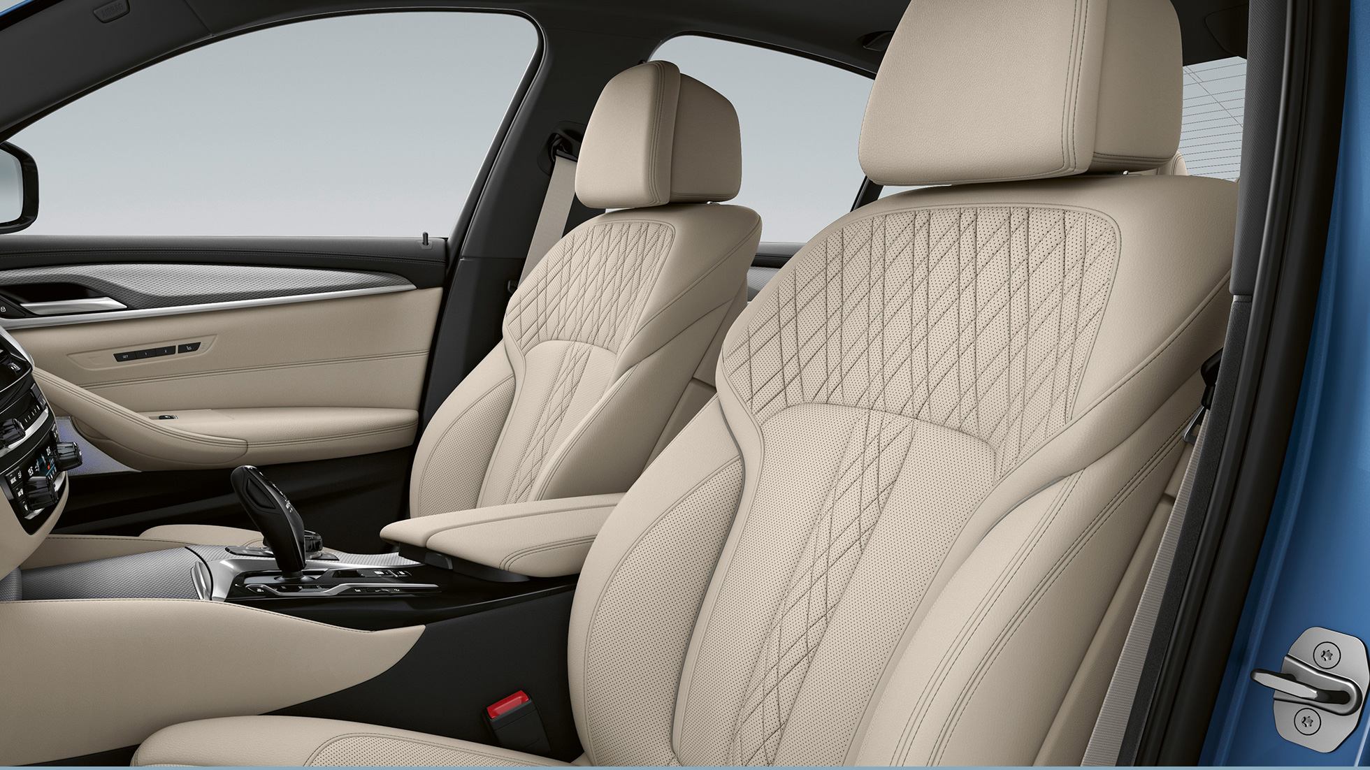 Bekleding BMW 5 Serie Sedan G30 Plug-in Hybride M Sportpakket Bekleding in lederuitrusting Dakota Schwarz met contrasterende stiknaad in Blau BMW 5 Serie Sedan 520d xDrive G30 M Sportpakket interieur