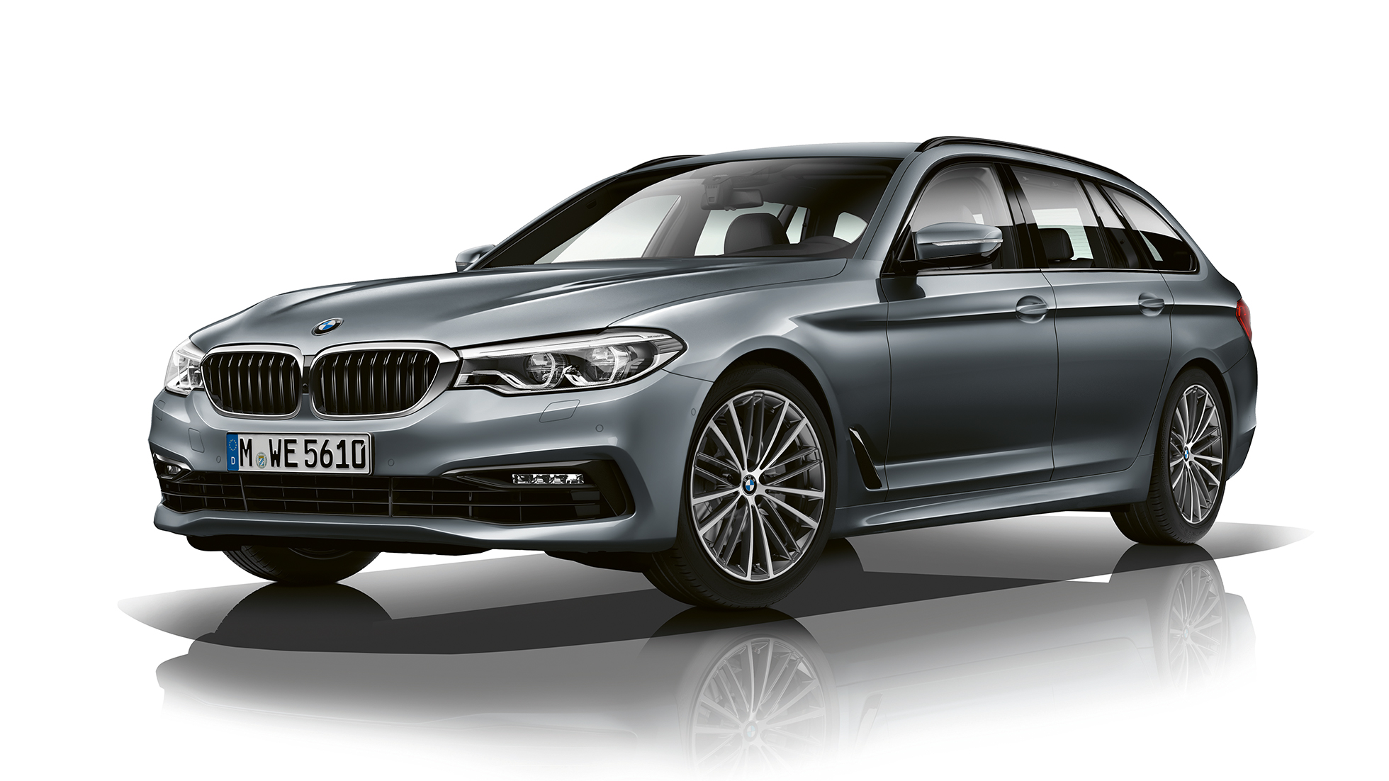 Sport Line driekwart vooraanzicht BMW 5 Serie Touring Sport Line BMW 5 Serie Touring 520d Touring G31 Bluestone metallic driekwart vooraanzicht