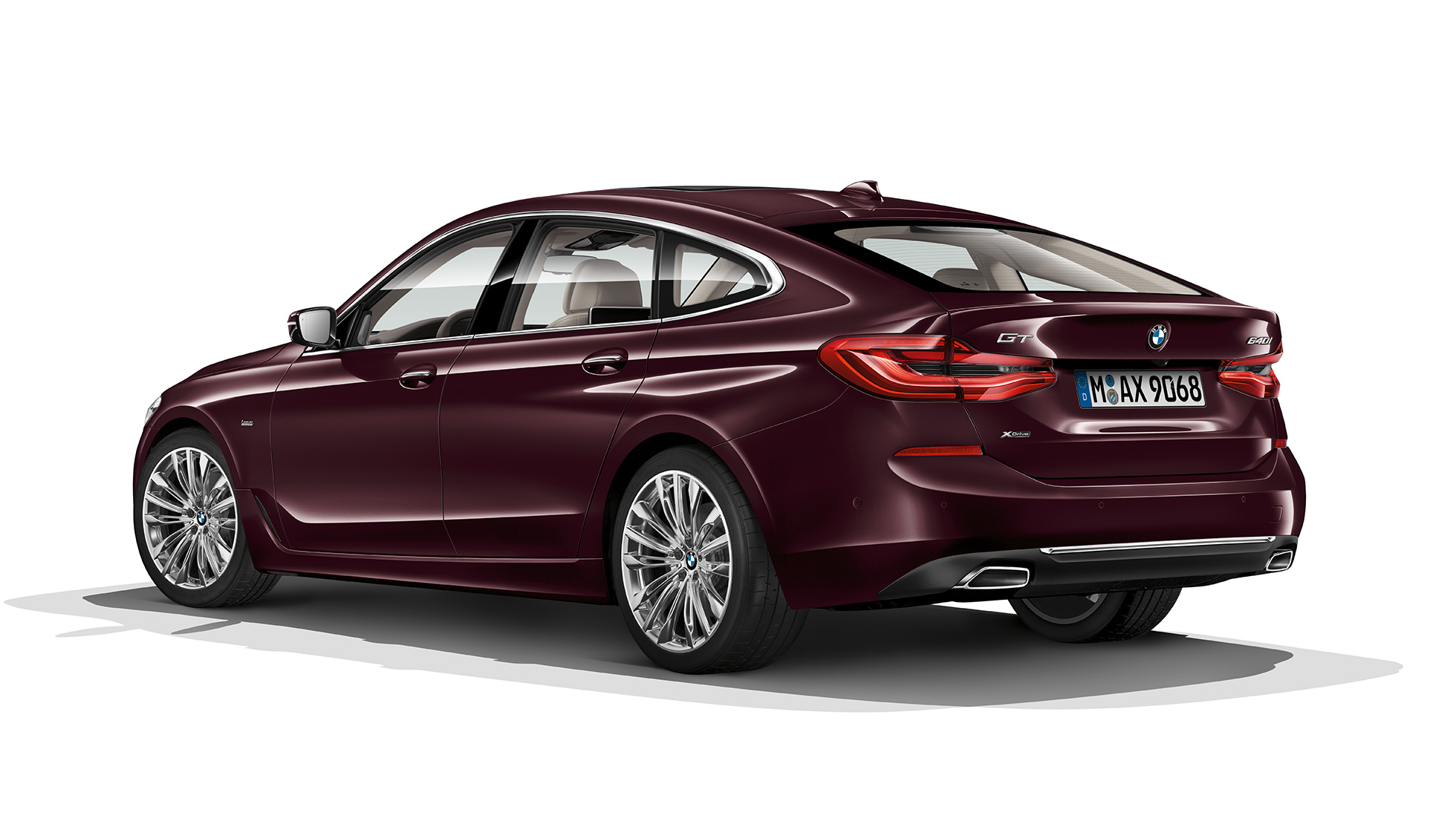BMW 6 Serie Gran Turismo G32 Luxury Line driekwart achteraanzicht BMW 6 Serie Gran Turismo G32 2017 Luxury Line Royal Burgundy Red driekwart achteraanzicht