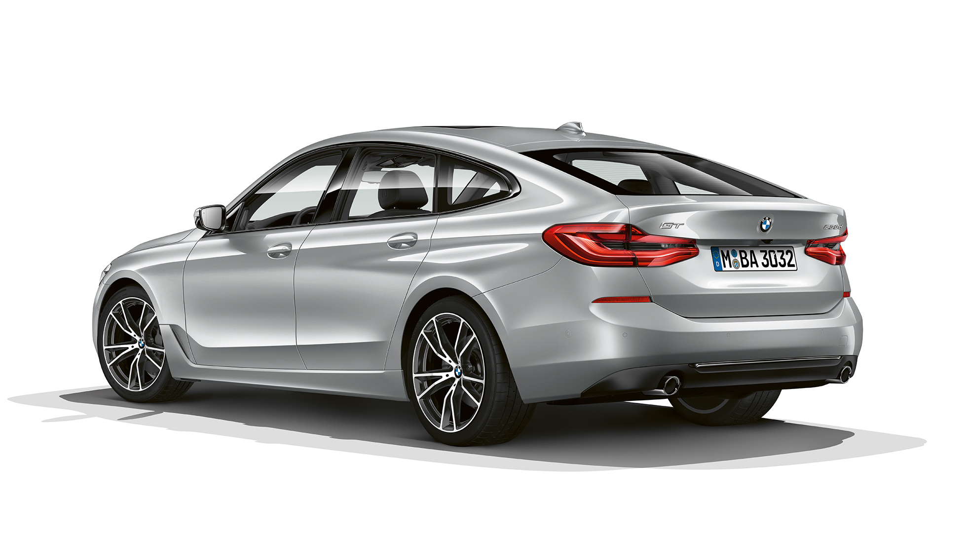 BMW 6 Serie Gran Turismo G32 Sport Line driekwart achteraanzicht BMW 6 Serie Gran Turismo G32 2017 Sport Line Glaciersilber metallic driekwart achteraanzicht
