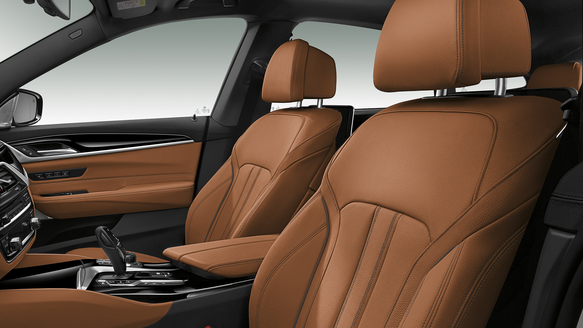 BMW 6 Serie Gran Turismo G32 M Sportpakket interieur Sportstoelen voor bestuurder en voorpassagier BMW 6 Serie Gran Turismo G32 2017 M Sportpakket interieur