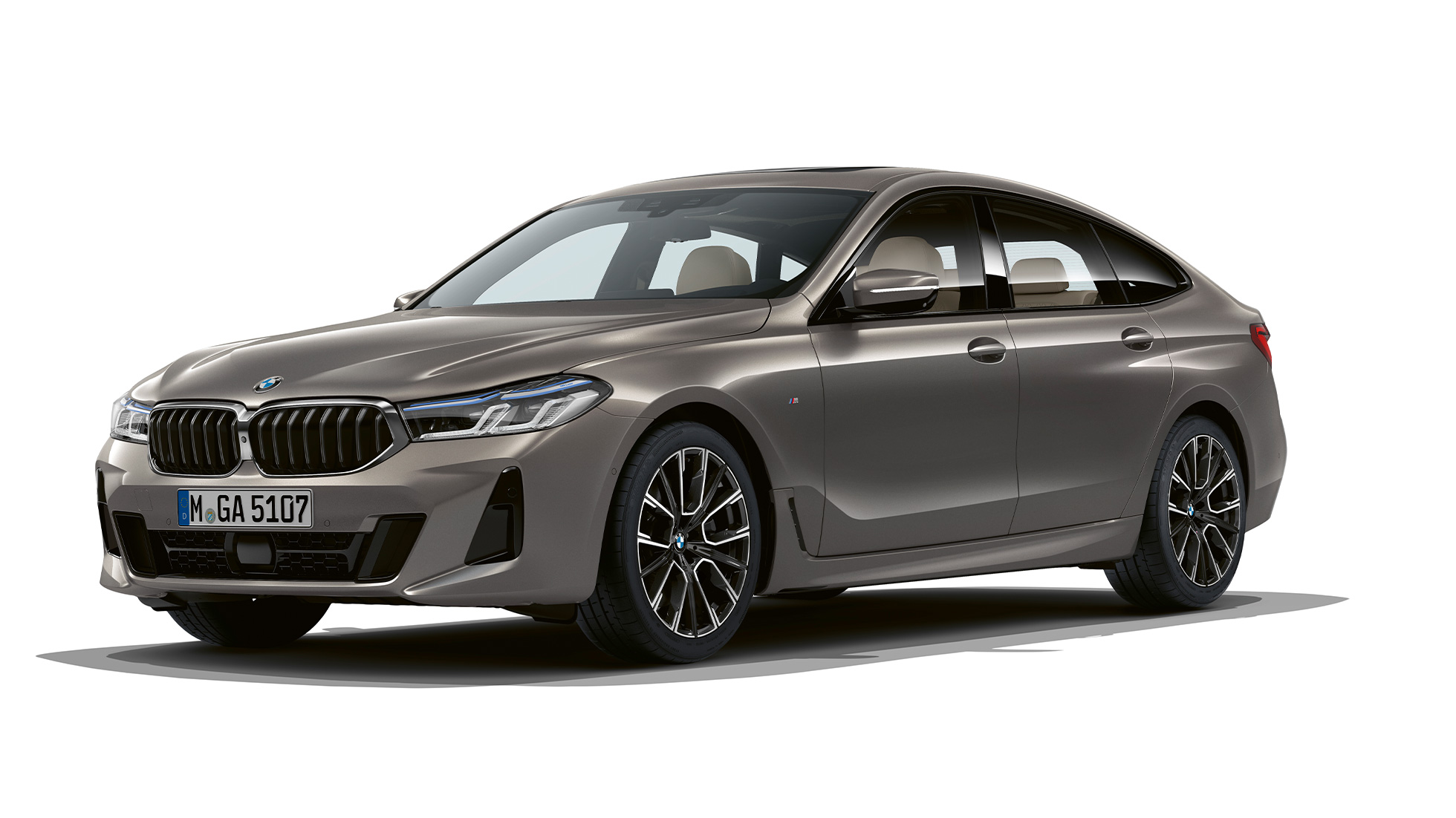 BMW 6 Serie Gran Turismo M Sportpakket G32 BMW 6 Serie Gran Turismo G32 640d xDrive M Sportpakket Berninagrau Bernsteineffekt driekwart vooraanzicht