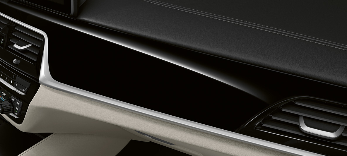 BMW Individual volleder BMW 6 Serie Gran Turismo G32 facelift interieur 02 BMW Individual volleder BMW 6 Serie Gran Turismo G32 facelift interieur cockpit 02