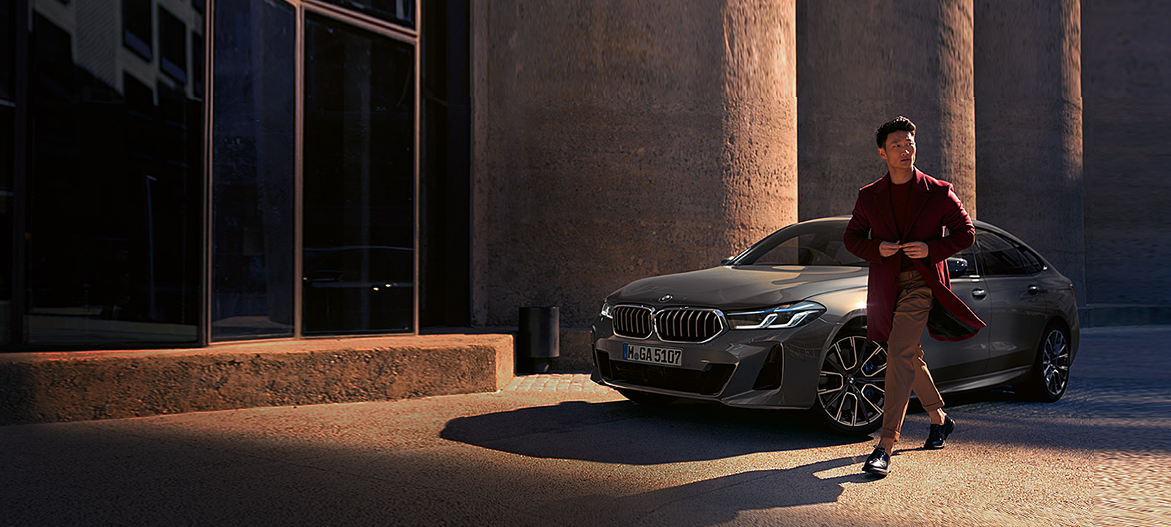 BMW 6 Serie Gran Turismo 640i xDrive G32 Berninagrau driekwart vooraanzicht stilstaand