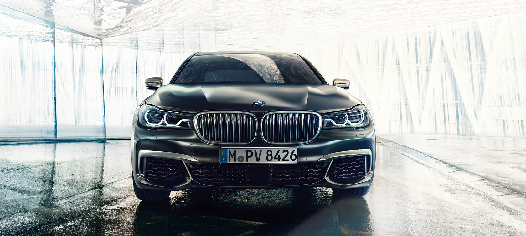 DE NIEUWE BMW M760Li xDRIVE: 610 PK, 448 KW.* DE NIEUWE BMW M760Li xDRIVE: 610 PK, 448 KW.*