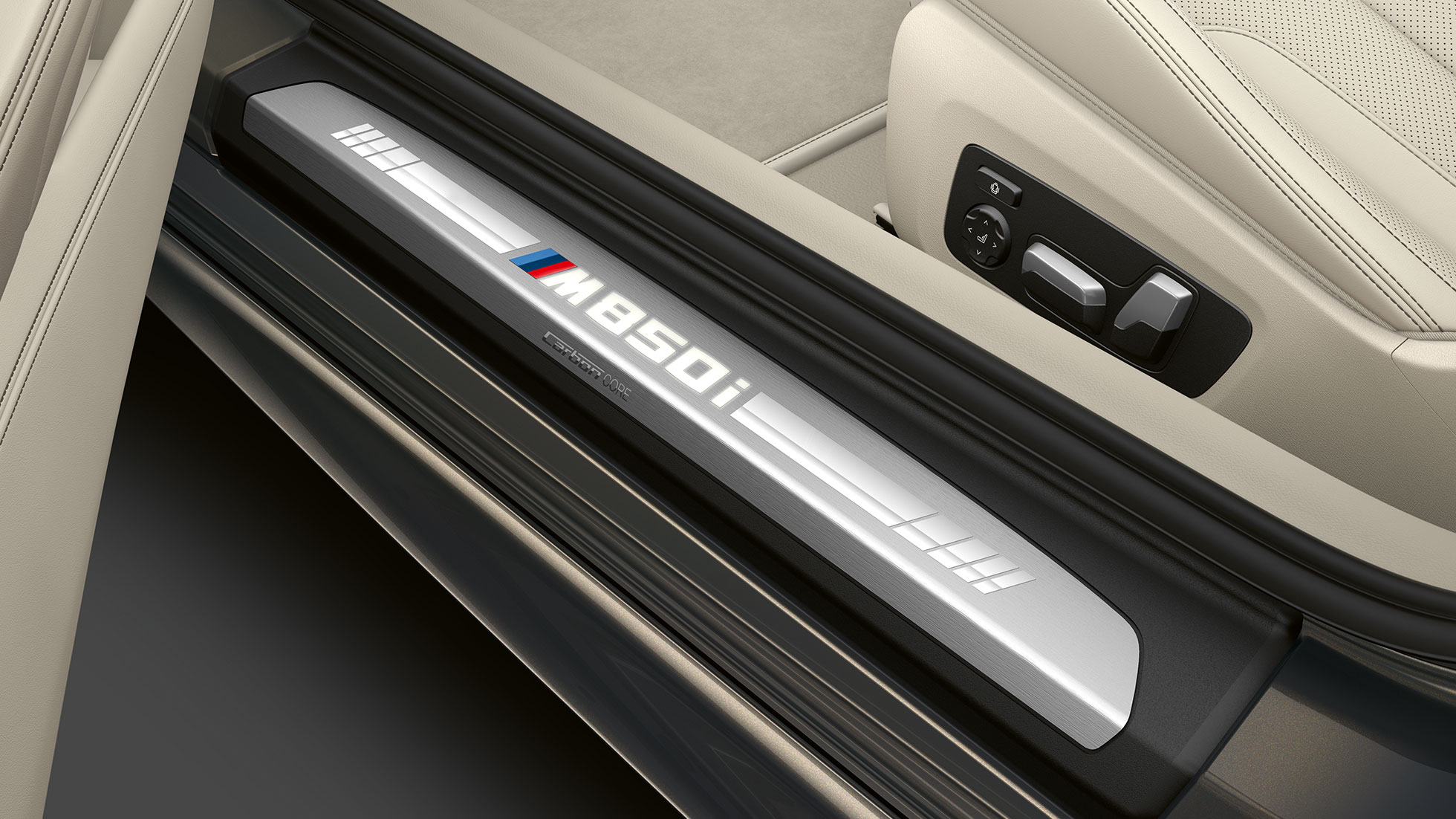 BMW M850i xDrive in Dravitgrau metallic, dorpellijst. BMW M850i xDrive in Dravitgrau metallic, dorpellijst.