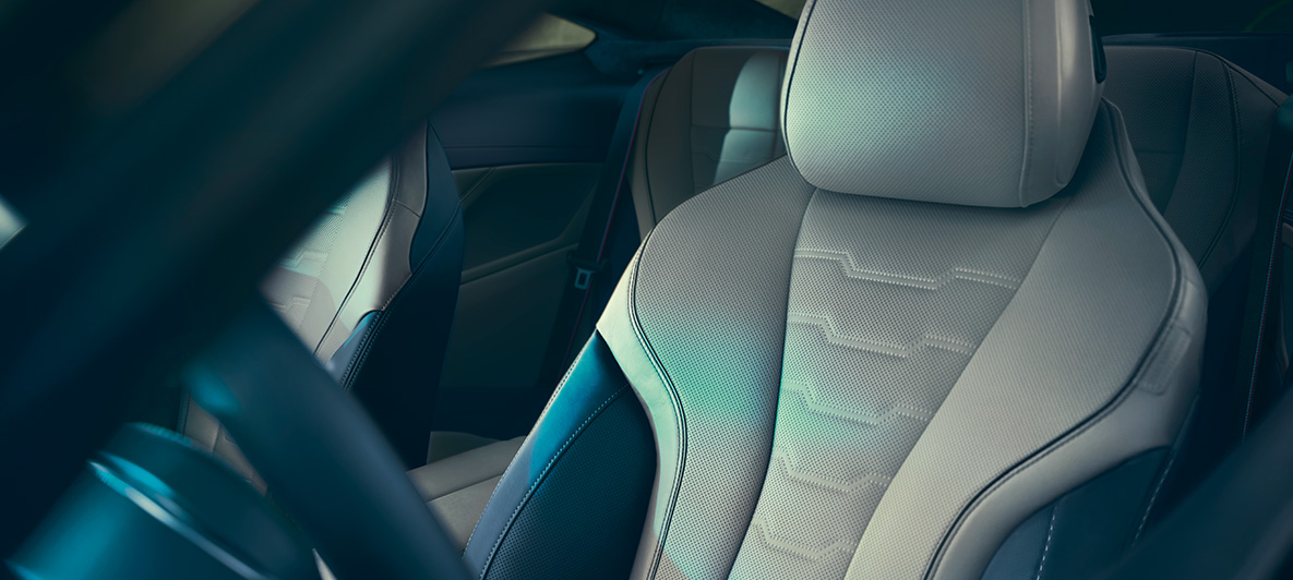 BMW M850i Coupé First Edition, bestuurdersstoel Bestuurdersstoel van de BMW M850i Coupé First Edition