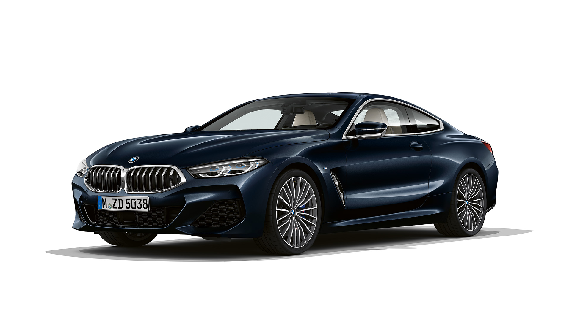 BMW 8 Serie Coupé, driekwart vooraanzicht BMW 8 Serie Coupé, Carbonschwarz metallic, driekwart vooraanzicht