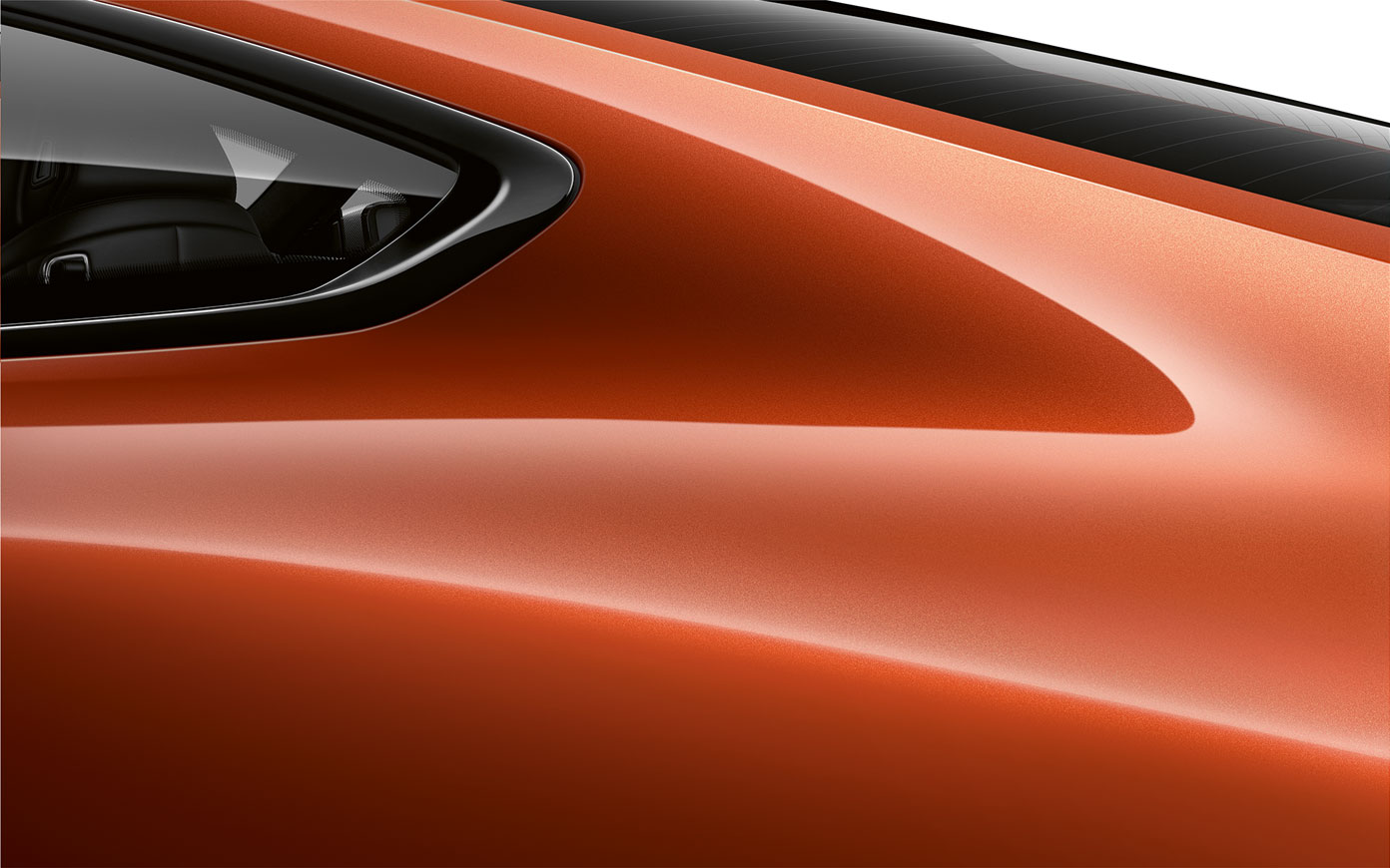 BMW 8 Serie Coupé, close-up van de C-stijl Close-up van de C-stijl van de BMW 8 Serie Coupé in Sunset Orange metallic