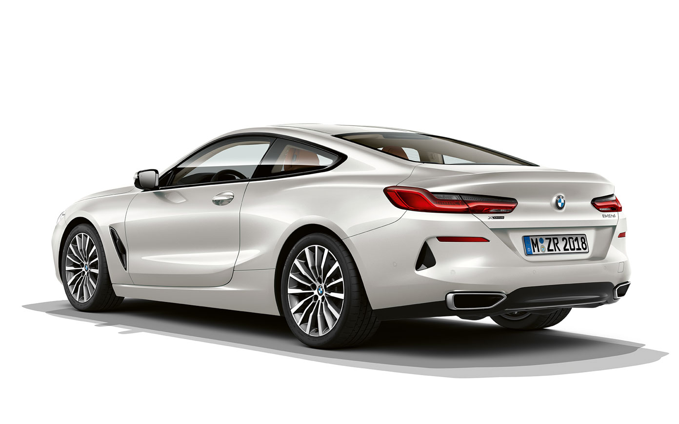 BMW 8 Serie Coupé, Mineralweiß metallic Stilstaande BMW 8 Serie Coupé in Mineralweiß metallic