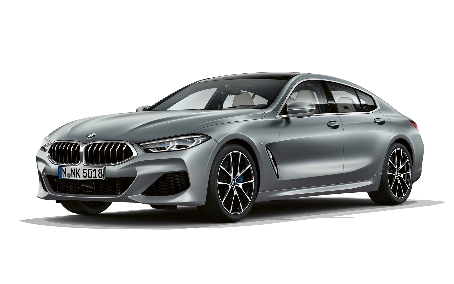 Frozen Temptation driekwart vooraanzicht BMW 8 Serie Gran Coupé, Frozen Temptation driekwart vooraanzicht