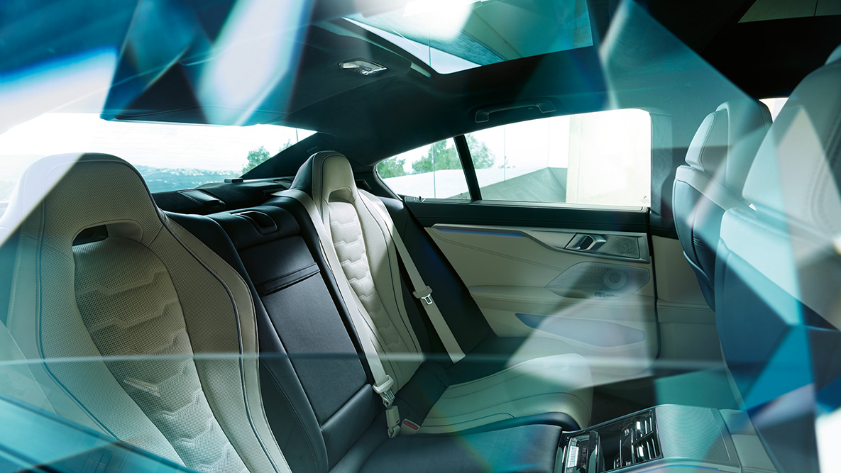 Sportautokarakter achterin BMW 8 Serie Gran Coupé, sportautokarakter achterin