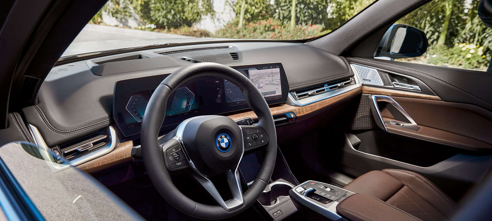 BMW iX1 U11 BEV interieur design video BMW iX1 U11 BEV interieur designhighlights video