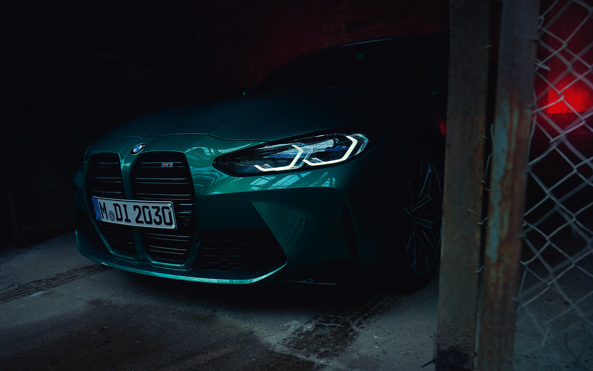 BMW M3 G80 Isle of Man Grün metallic zijaanzicht voorzijde